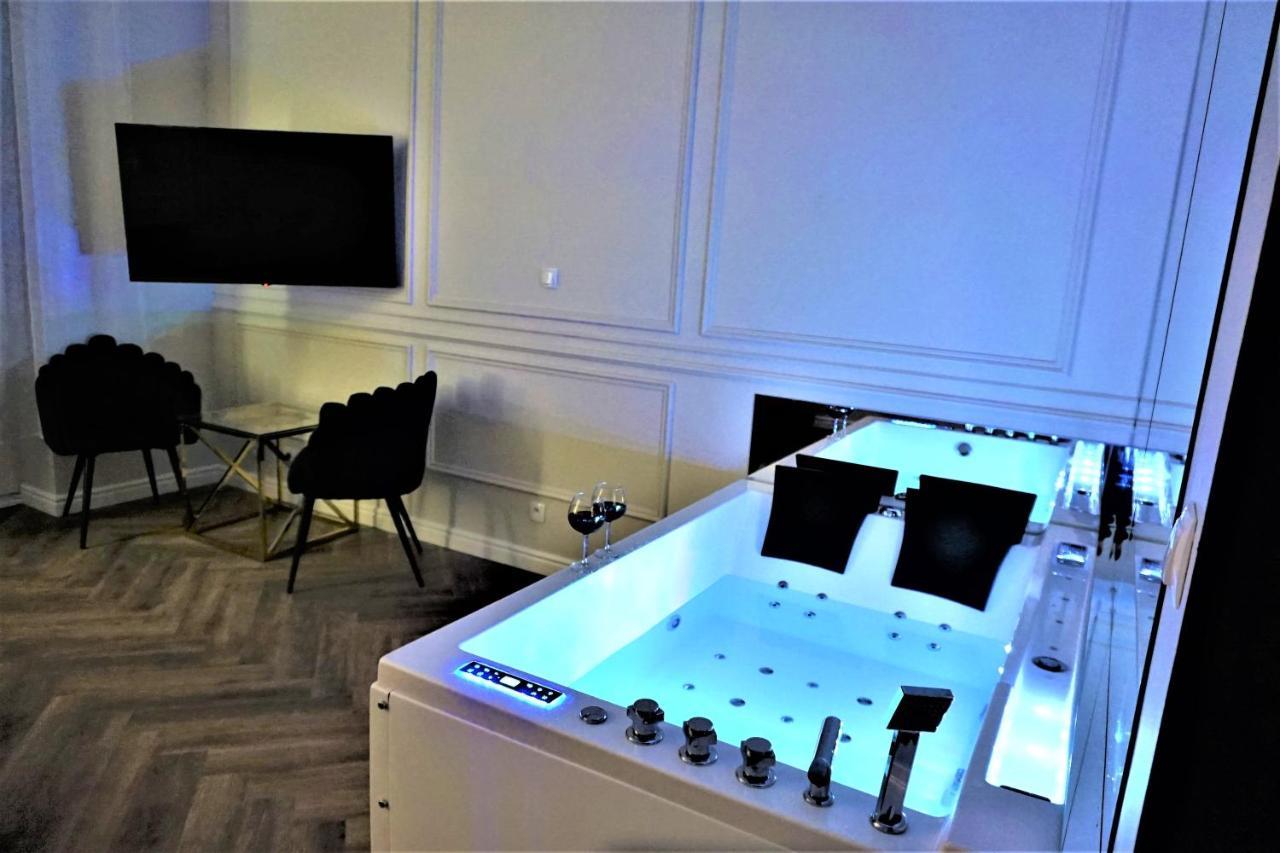 Luxury Jacuzzi Apartment Krakau Buitenkant foto